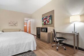 Red Roof Inn & Suites Vicksburg