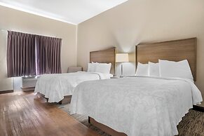 Red Roof Inn & Suites Vicksburg