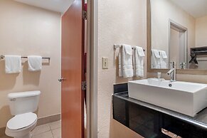 Red Roof Inn & Suites Vicksburg