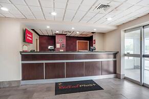 Red Roof Inn & Suites Vicksburg