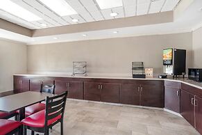 Red Roof Inn & Suites Vicksburg