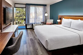 La Quinta Inn & Suites by Wyndham Thousand Oaks-Newbury Park