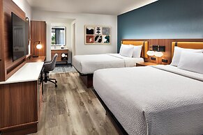 La Quinta Inn & Suites by Wyndham Thousand Oaks-Newbury Park
