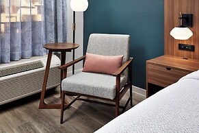 La Quinta Inn & Suites by Wyndham Thousand Oaks-Newbury Park
