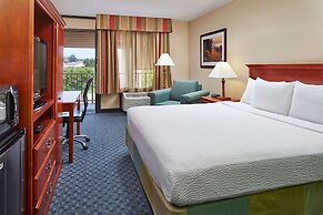 La Quinta Inn & Suites by Wyndham Thousand Oaks-Newbury Park