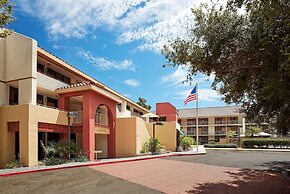 La Quinta Inn & Suites by Wyndham Thousand Oaks-Newbury Park
