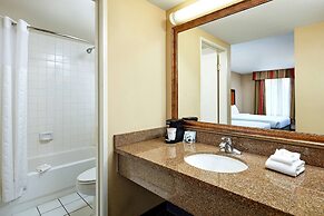 La Quinta Inn & Suites by Wyndham Thousand Oaks-Newbury Park