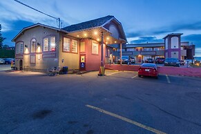 Canadas Best Value Inn Calgary Chinook Station