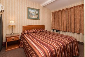 Canadas Best Value Inn Calgary Chinook Station