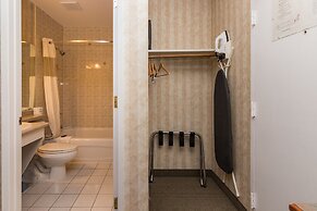 Canadas Best Value Inn Calgary Chinook Station