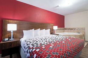 Econo Lodge Inn & Suites Foley - North Gulf Shores