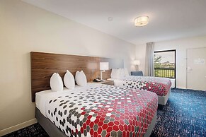 Econo Lodge Inn & Suites Foley - North Gulf Shores