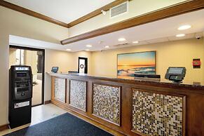 Econo Lodge Inn & Suites Foley - North Gulf Shores