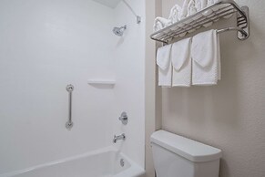 Econo Lodge Inn & Suites Foley - North Gulf Shores