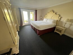 Grand Palms Spa & Golf Resort