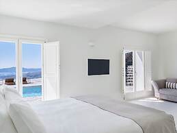 Vedema, a Luxury Collection Resort, Santorini