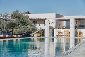 Vedema, a Luxury Collection Resort, Santorini