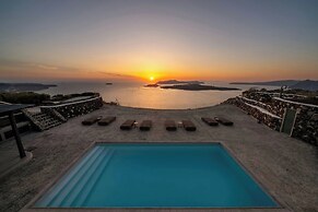 Vedema, a Luxury Collection Resort, Santorini