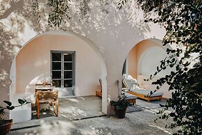 Vedema, a Luxury Collection Resort, Santorini