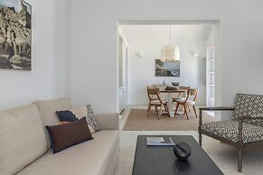 Vedema, a Luxury Collection Resort, Santorini