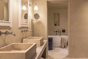 Vedema, a Luxury Collection Resort, Santorini