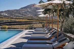 Vedema, a Luxury Collection Resort, Santorini