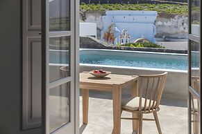 Vedema, a Luxury Collection Resort, Santorini