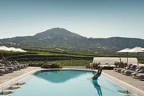 Vedema, a Luxury Collection Resort, Santorini