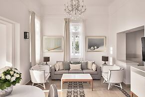 Vedema, a Luxury Collection Resort, Santorini