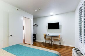 Motel 6 Fountain Valley, CA - Huntington Beach Area