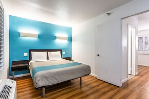 Motel 6 Fountain Valley, CA - Huntington Beach Area