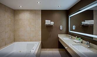 Quality Inn & Suites Regina Downtown