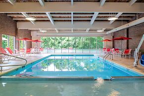 White River Inn and Suites