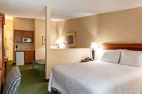 White River Inn and Suites