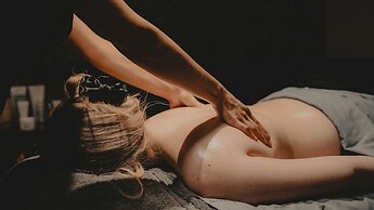 Fairlawns Hotel and Spa