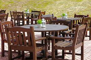 Stratford Manor Hotel