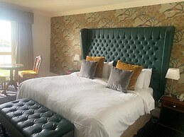 New House Country Hotel