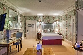 New House Country Hotel