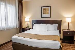 Comfort Suites