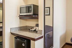 Comfort Suites