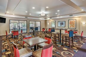Comfort Suites