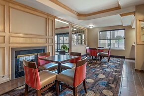 Comfort Suites