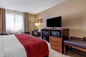 Comfort Inn & Suites Hays I-70