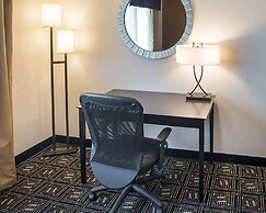 Quality Inn - In the business district