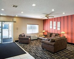 Quality Inn - In the business district