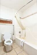 Quality Inn & Suites University