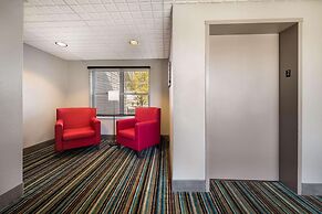 Country Inn & Suites by Radisson, Freeport, IL