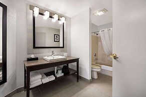 Country Inn & Suites by Radisson, Freeport, IL