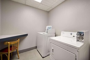 Country Inn & Suites by Radisson, Freeport, IL