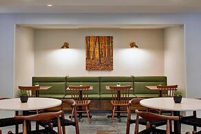 Fairfield Inn & Suites by Marriott Albany Airport